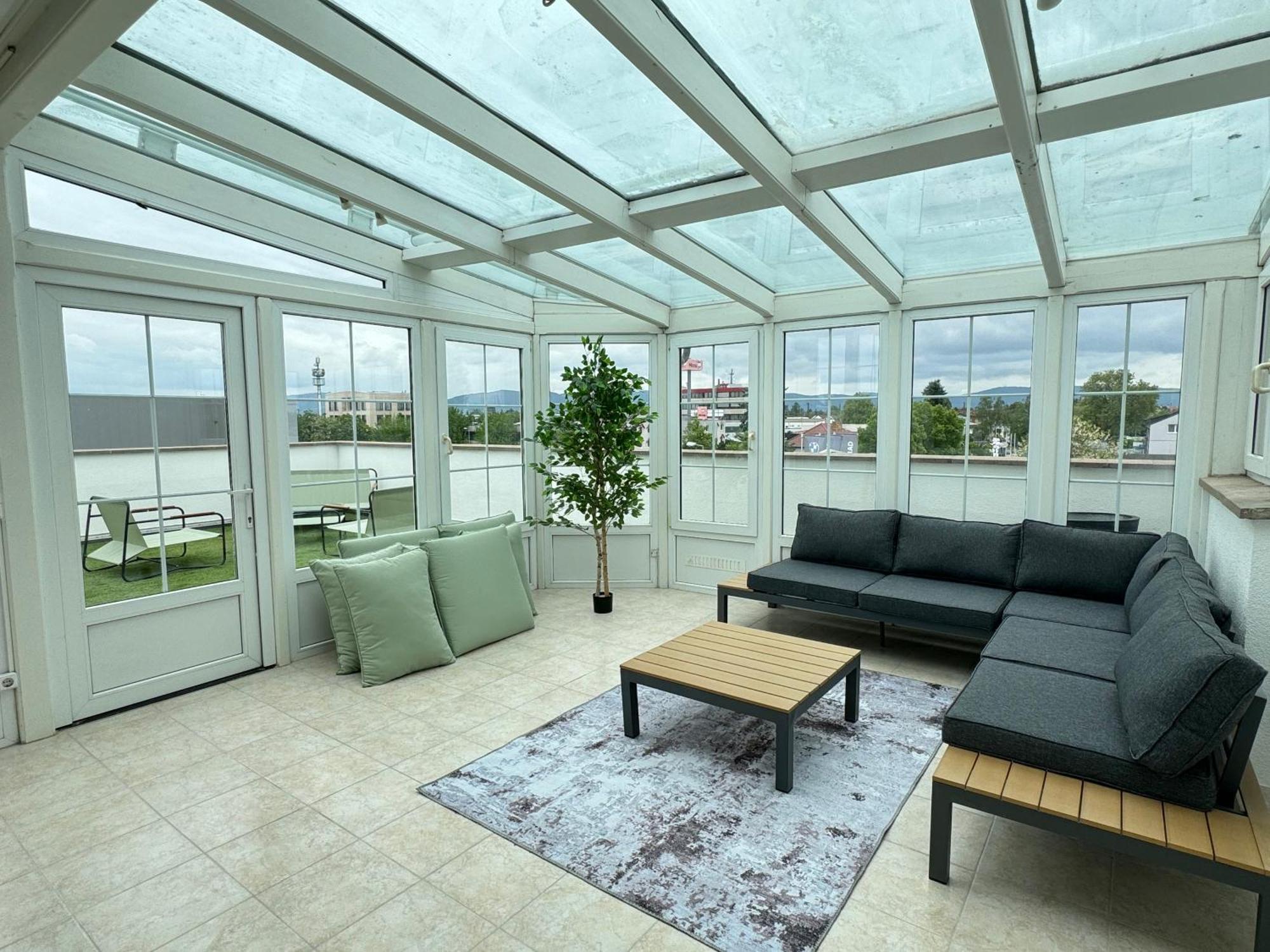 220 Qm Penthouse Wohnung Mit Fahrstuhl - Ohne Spa MHG Buitenkant foto